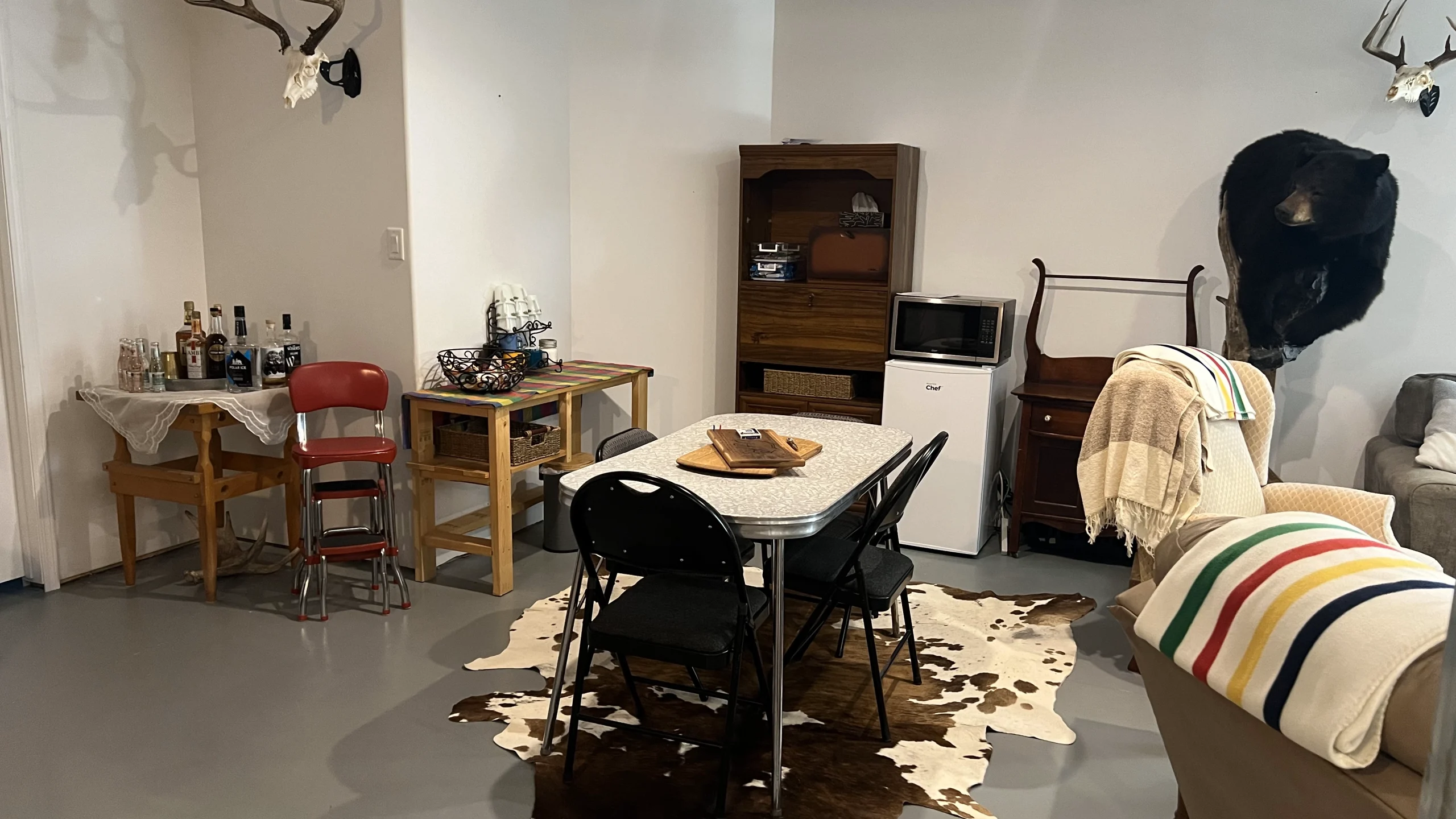 Dudla Outfitting Lodge – Alberta Hunting Guides – Dudla Outfitting